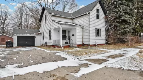 11 Southbound Gratiot Ave, Mount Clemens, MI 48043