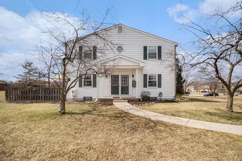 19338 Old Bridge Crt Ct, Northville, MI 48167