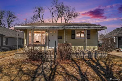719 E Tennyson Ave, Pontiac, MI 48340