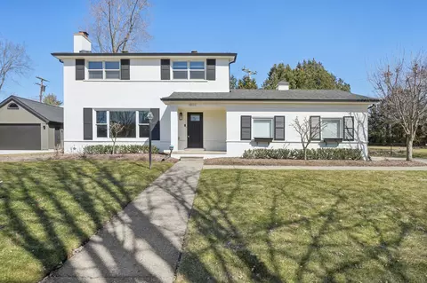 18122 Riverside Dr, Beverly Hills, MI 48025