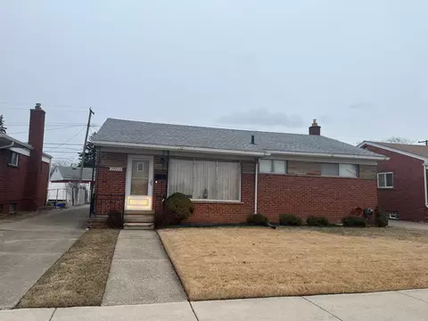 24844 Kelly Rd, Eastpointe, MI 48021