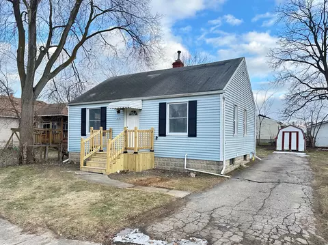 2078 E Boatfield Ave, Burton, MI 48529
