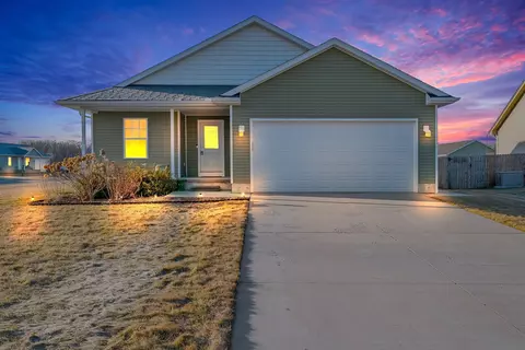 4677 9th St, Kimball, MI 48074