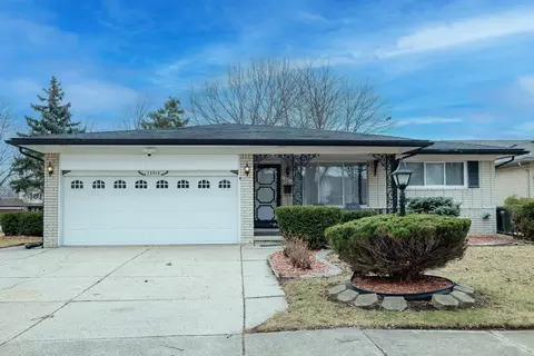 13514 Moray Ct, Sterling Heights, MI 48312