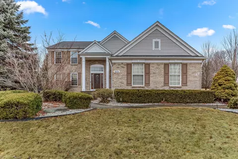 48596 Greenwich Ln, Canton, MI 48188