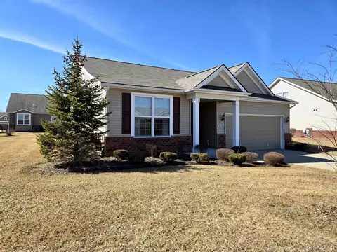 24328 Leelanau, Brownstown, MI 48134
