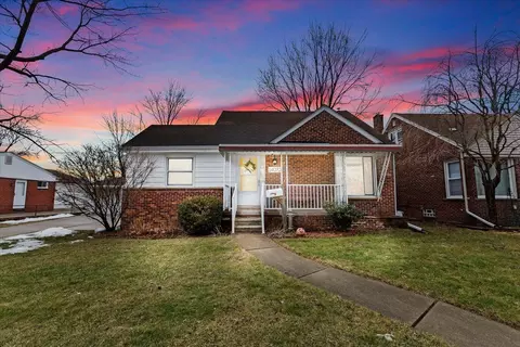 14070 Hart St, Oak Park, MI 48237