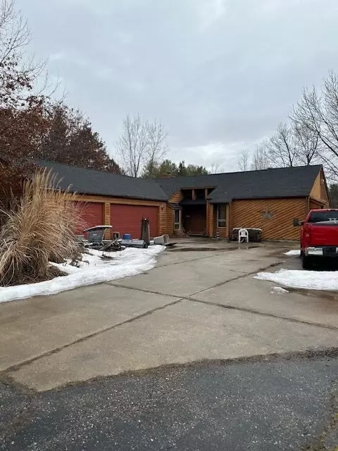 8239 E Potter Rd, Richfield, MI 48423