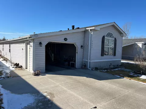 5663 Spring Brooke Ave, Kimball, MI 48074