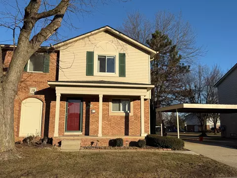 2002 W Franklin Dr #37, Canton, MI 48187