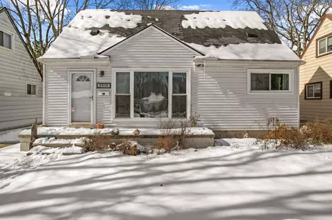 5919 Deering St, Garden City, MI 48135