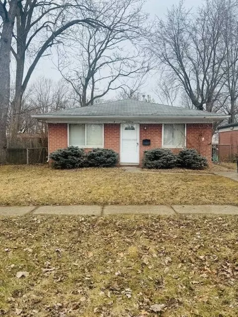 25640 Yale St, Dearborn Heights, MI 48125