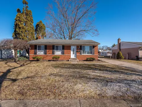 11601 Dudley St, Taylor, MI 48180