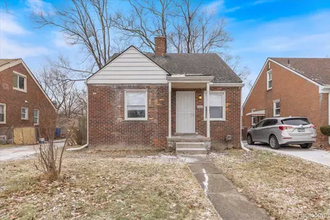 6303 University, Detroit, MI 48224
