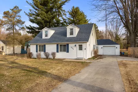 3550 Dykeman Rd, Fort Gratiot, MI 48059