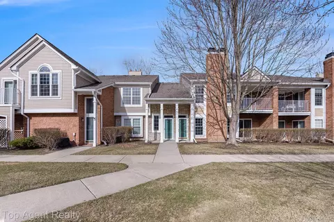 56284 Troon N, Shelby Township, MI 48316