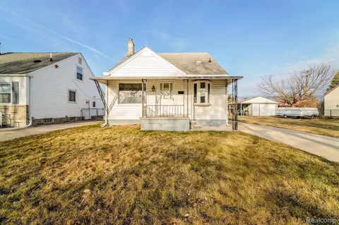 14762 Richmond St, Southgate, MI 48195