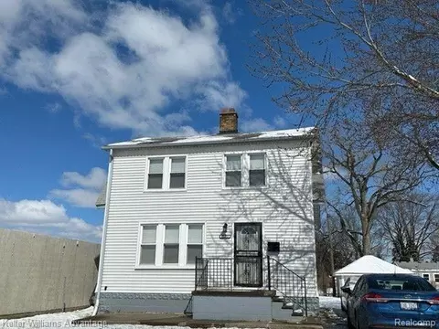 11203 Jackson Ave, Warren, MI 48089