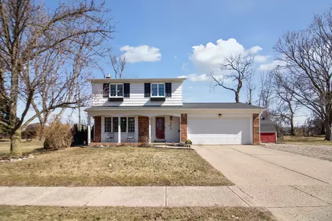 8612 Palomino Dr, Commerce, MI 48382