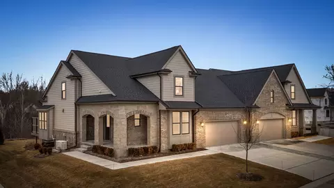 3076 Claret Ln, Rochester Hills, MI 48309