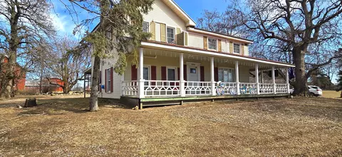 8950 Greenwood Rd, Leoni, MI 49201