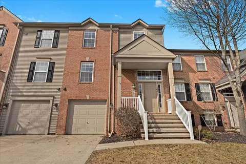 13596 Pinewood Ln, Van Buren, MI 48111