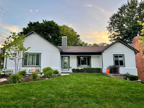 1001 Inglewood Ave, Rochester, MI 48307