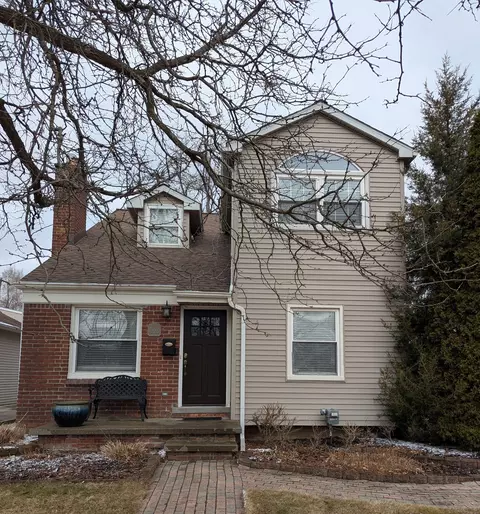 2209 Windemere Rd, Birmingham, MI 48009