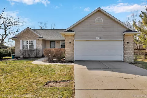 6185 Lindsey Ln, Delhi, MI 48911