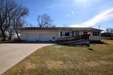 5517 Birch Run Rd, Millington, MI 48746