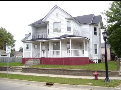 1421 Broadway St, Bay City, MI 48708