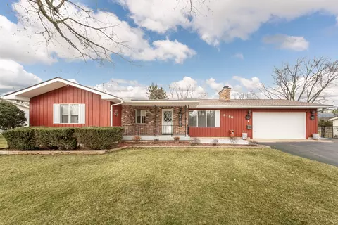 9150 Hamburg Rd, Brighton, MI 48116