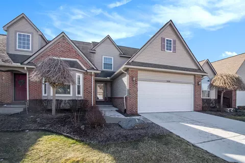2606 Katsura Ln #100, Oceola, MI 48855