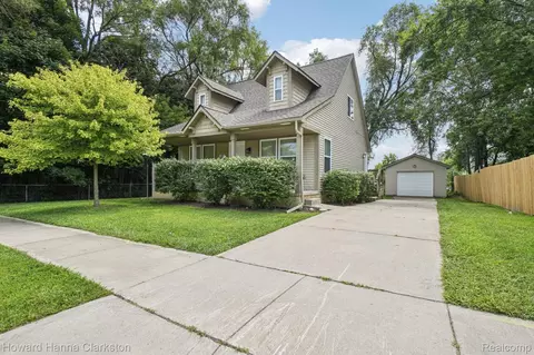 37 Poplar Ave, Pontiac, MI 48342