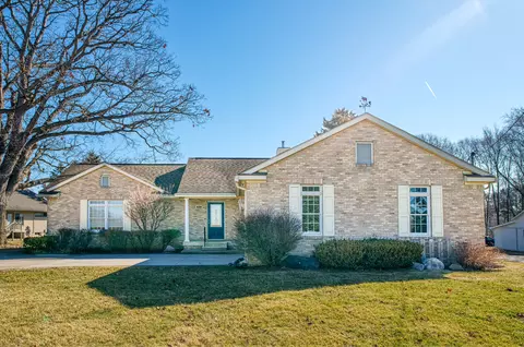 530 N Grand Ave, Fowlerville, MI 48836
