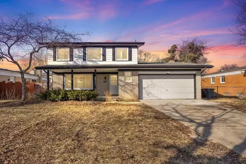 17260 Madison St, Southfield, MI 48076