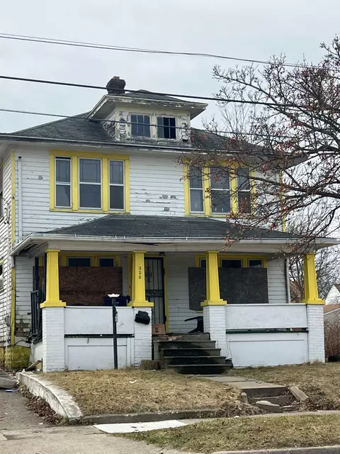 326 E Mcclellan St, Flint, MI 48505