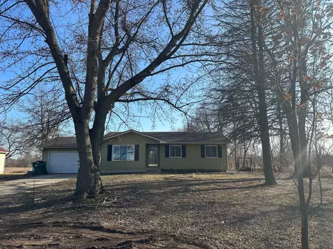 3369 Bronson Lake Rd, Oregon, MI 48446