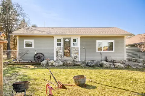 5079 Jefferson Rd, North Branch, MI 48461