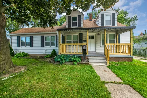 17724 Martin Rd, Roseville, MI 48066