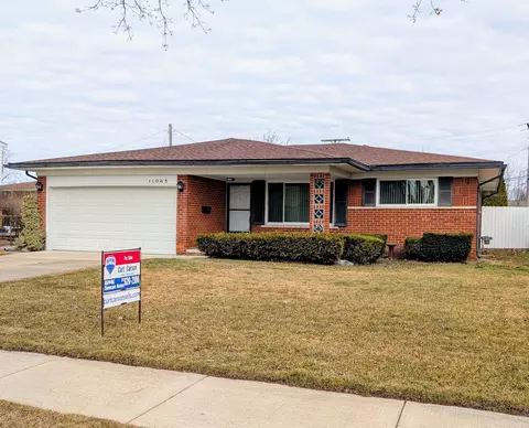 11065 Grenada Dr, Sterling Heights, MI 48312