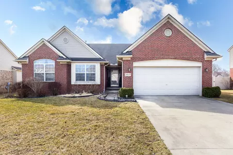 38619 Watson Cir, Westland, MI 48186