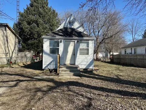 3618 Branch Rd, Flint, MI 48506