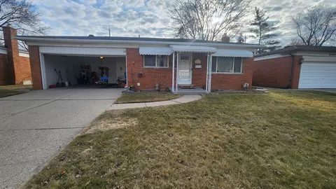 26688 Tom Allen Dr, Warren, MI 48089