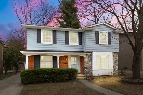 10170 Dartmouth St, Oak Park, MI 48237