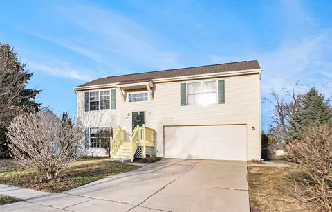 222 Chestnut Way, Linden, MI 48451