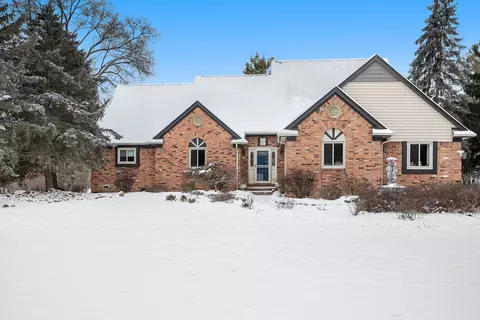 8878 Pippen Dr, Bruce Township, MI 48065