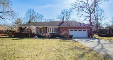 22022 Drexel St, Clinton Township, MI 48036