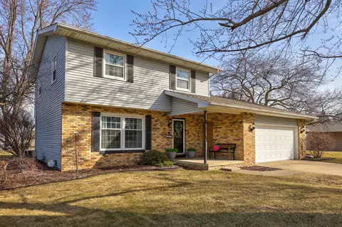 338 Franconian Dr N, Frankenmuth, MI 48734