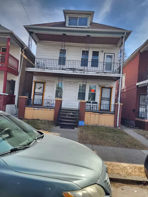 3198 Trowbridge St, Hamtramck, MI 48212
